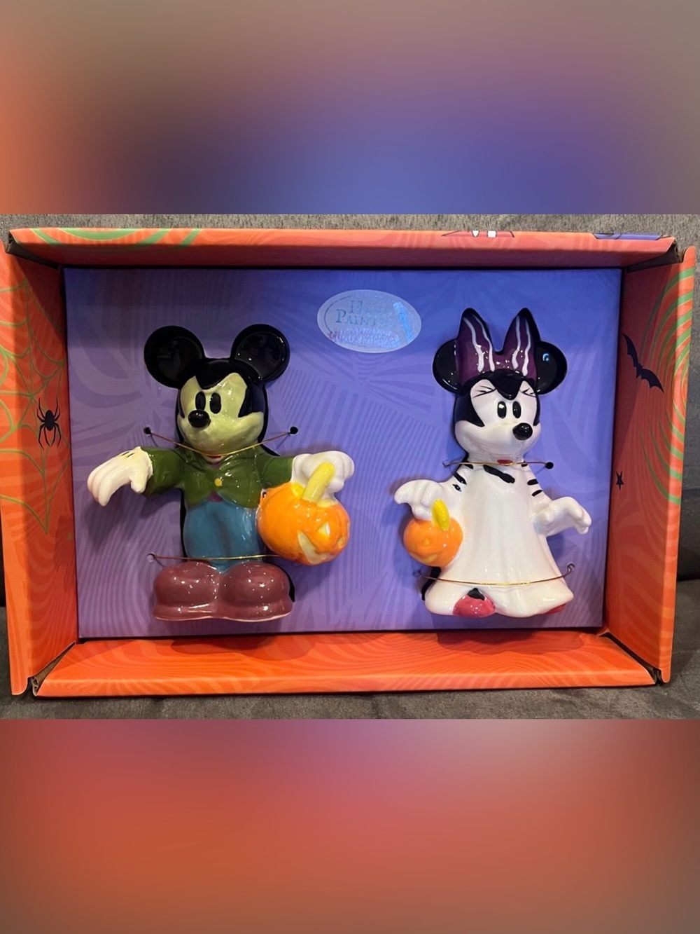 Disney Halloween Mickey & Minnie Salt & Pepper Shakers New